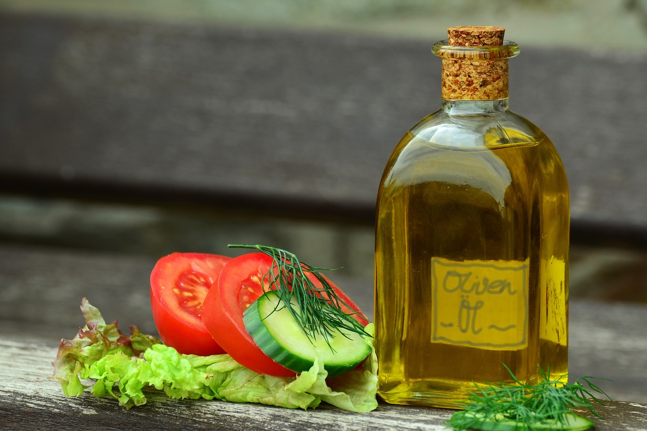 oil, olive oil, bottle-822618 oil, olive oil, bottle